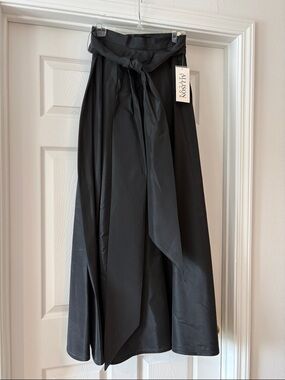 Allison Taylor size 12 maxi evening wear skirt